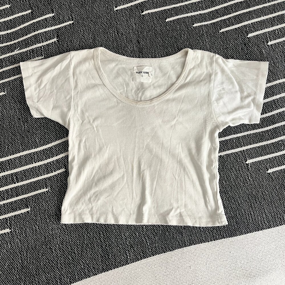 RUDY JUDE CROPPED T SHIRT SIZE MEDIUM